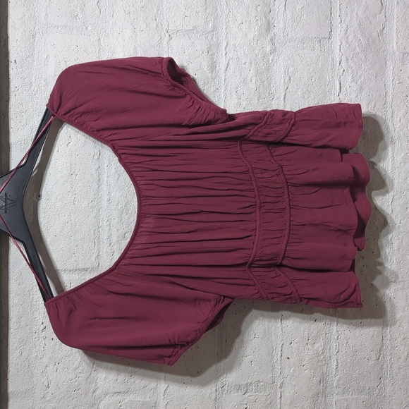 🚨3/$15 Rose Pink Cropped Peplum Top L - Picture 4 of 4